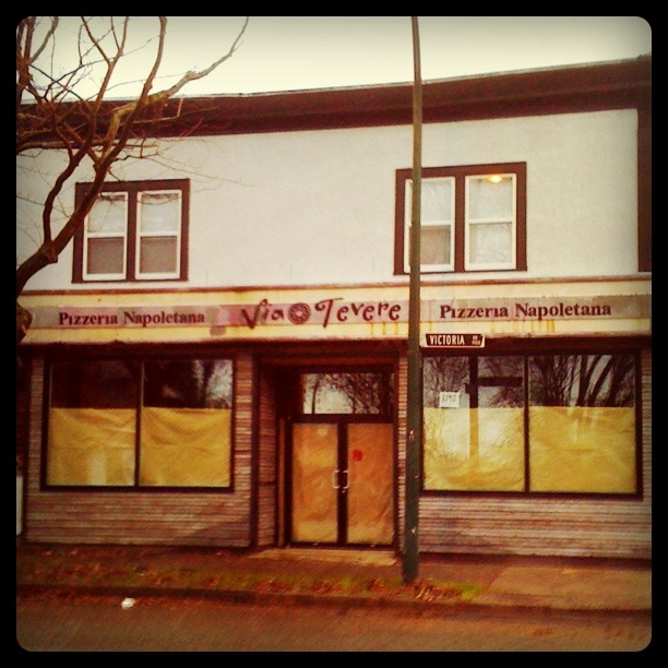 New pizza place opening soon on Victoria Drive.