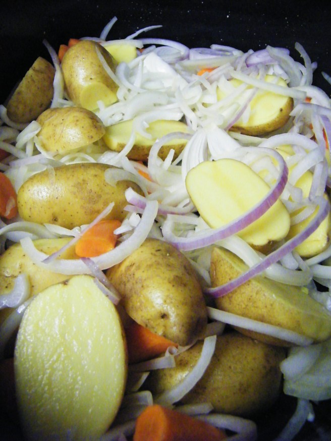 A bed of vegetables for the chicken.